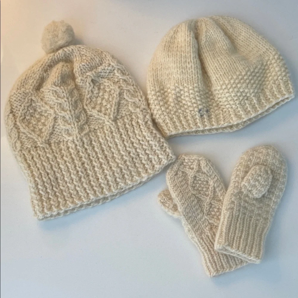 Vintage Cozy Cream Knit Hat and Mittens Set for Kids